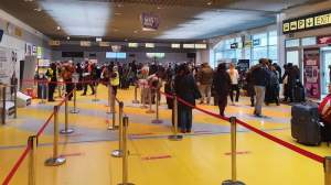 Un bărbat din Congo a murit pe Aeroportul din Iași în timp ce aștepta să se îmbarce în avion