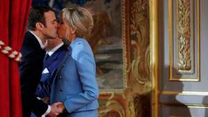 Brigitte Macron, prima doamnă a Franței, apariție de senzație la învestitura soțului