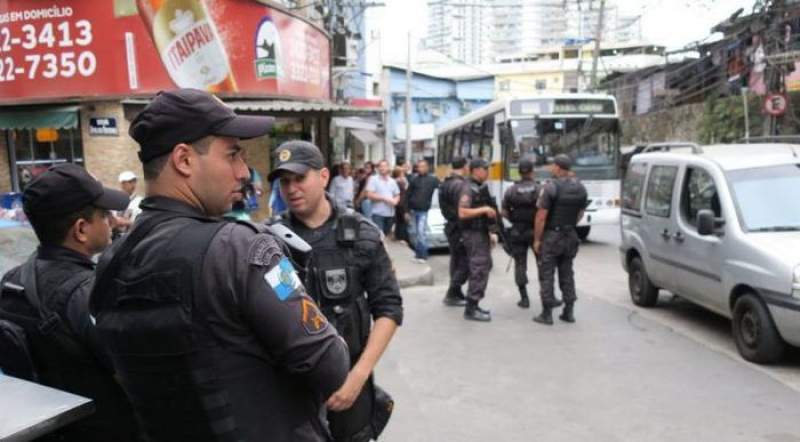 Turistă ucisă din greșeală de polițiști într-o mahala din Rio de Janeiro