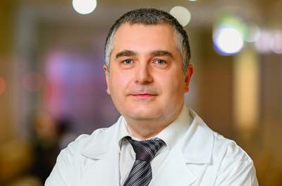 Tendinita calcificantă a umărului. Dr. Răzvan Țăranu, medic specialist Ortopedie-Traumatologie, Arcadia