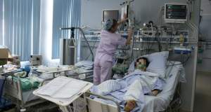 Directorul unui spital, obligat de instanță să ofere, în premieră în România, despăgubiri unei paciente infectate în spital