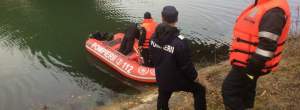 Neamț: Bărbat căzut cu mașina într-un lac de acumulare; el a fost resuscitat cu succes de echipajul SMURD