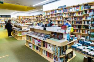 Pregătește-te de școală în magazinele din Palas și Iulius Mall Iași – noi colecții, final sales și premii la cumpărături