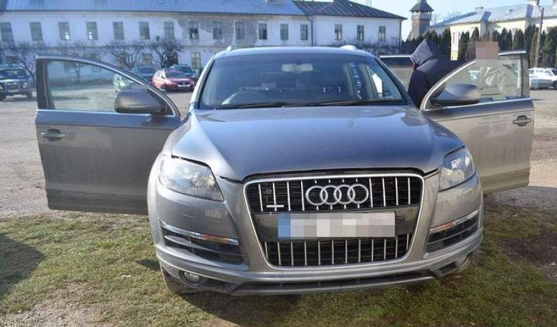 „Cadoul” nu era de la Moș! Maramureșean prins cu un Audi Q7 căutat de autoritățile din Marea Britanie