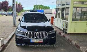 Un francez a încercat să iasă din România cu un BMW X6 de 70.000 de euro furat din Belgia