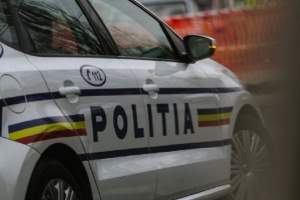 Alertă în București: O femeie a fost răpită de pe stradă și băgată cu forța într-o mașină