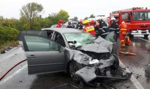 Grav accident de circulație în Ialomița, pe DN2: un mort și 15 răniți