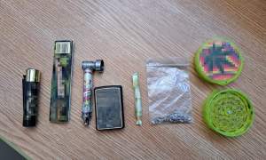 Moldovean prins cu o țigară și mai multe semințe de cannabis, la controlul de frontieră