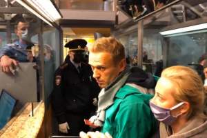 Democrația în Rusia! Alexei Navalnîi a fost arestat la sosirea la Moscova
