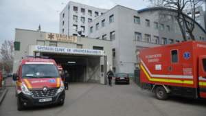 O pacientă s-a aruncat de la etajul 6, la Spitalul de Urgenţă Floreasca