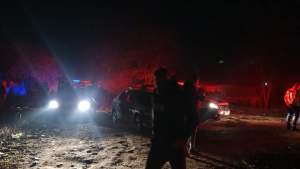 Comisarii Gărzii de Mediu, atacați cu furcile la Sintești – Ilfov de localnicii care ard deșeuri de ani întregi