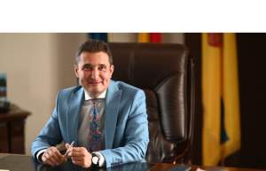 Primarul liberal al Aradului negociază trecerea la PSD