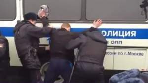 Kremlinul încearcă să le închidă gura: 29 de manifestanți anticorupție, arestați la Moscova