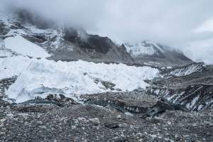 Studiu: Ghețarii din Himalaya se topesc într-un ritm fără precedent din cauza schimbărilor climatice