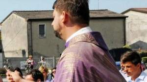 Preot român din Italia, găsit spânzurat în casa parohială