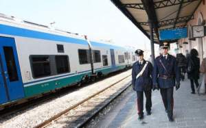 Un român a pus pe jar autoritățile după ce a întrerupt de două ori circulația trenurilor în Italia