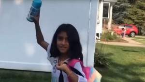 Sorina, fetiţa adoptată din Baia de Aramă, a început şcoala în SUA (VIDEO)