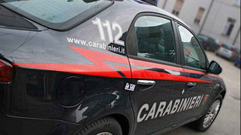 Trei români, răniţi într-un accident de maşină în Sardinia. O femeie, în stare gravă