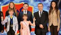 Prietenie veche: abuzatorul sexual Morel Bolea și-a trimis manechinele la botezul fetei lui Mihai Chirica, acum 14 ani