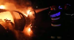 Un șofer din Suceava era atât de beat încât a ambalat motorul până i-a luat foc mașina
