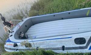 10 adulți și 12 copii, depistați după ce au traversat Dunărea din Serbia cu o barcă gonflabilă