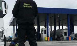 Șef din Poliția de Frontieră Timiș acuzat că lua jumătate din câștigurile unei rețele de traficanți de migranți: banii intrau direct în cont