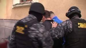 Poliția Rutieră din Piatra Neamț lucrează la jumătate din capacitate. 7 agenți reținuți, iar alți 7 puși sub control judiciar de procurorii DNA