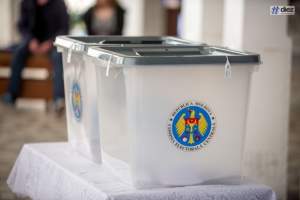 Între Est și Vest. A început campania electorală pentru alegerile parlamentare din Republica Moldova