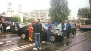 Grav accident de circulație în Alexandru cel Bun. Un Volvo și un Mercedes, implicate în incident