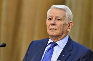 USR îi cere demisia lui Teodor Meleșcanu după ce s-a aflat că acesta a refuzat un moment de reculegere pentru victimele Revoluției