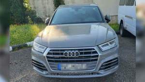 Un Audi de 40.000 de euro a fost oprit la intrarea în țară. Mașina era furată