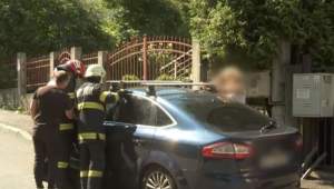 Alertă în Cluj. O femeie și-a uitat fetița în mașina lăsată în soare, iar cheile le-a uitat în contact