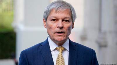 Cioloș îi cere explicații ministrului Daea în legătură cu întârzierea subvențiilor la agricultură ecologică și a despăgubirilor pentru secetă