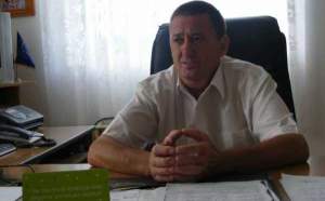 Ca pe final de mandat! Un primar PSD din Botoșani care a pierdut alegerile și-a scutit de impozite prietenii și rudele