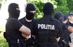 Percheziții la o societate de curierat din Alba: angajații, suspectați că au declarat în fals livrarea către destinatari a citațiilor instanțelor de judecată