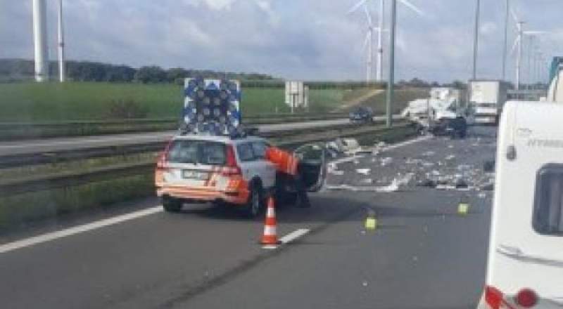 Opt români, răniți într-un grav accident, în Belgia. Trei dintre ei sunt în stare gravă