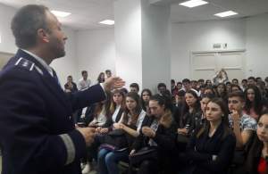 Săptămâna Prevenirii Criminalității, la final. 500 de polițiști din Iași au participat la 688 de întâlniri cu elevi și alte grupuri
