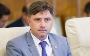 Ministrul Viorel Ilie scapă de urmărirea penală: l-au ajutat colegii de „suferință” din Parlament