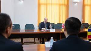 Chirica s-a molipsit de la Dăncilă: a pus un steag greșit la întâlnirea cu ambasadorul britanic Paul Brummell