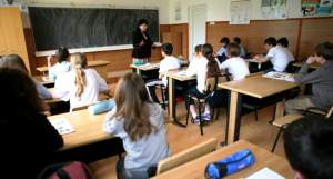 Ministerul Educației anunță reducerea numărului de ore pentru elevii din clasele pregătitoare, a V-a și a IX-a