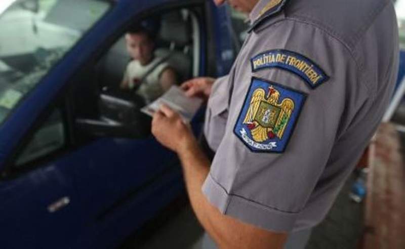 Bulgar depistat la controlul de frontieră cu permis de conducere fals