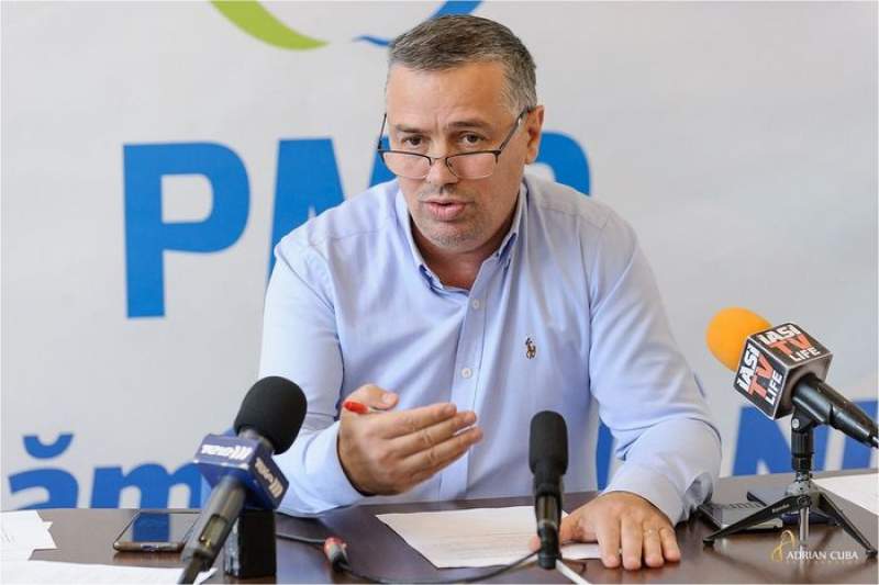 Deputatul PMP Petru Movilă cere redeschiderea școlilor