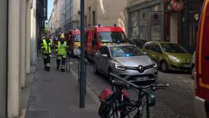 Explozie a unui colet-capcană pe o stradă pietonală din Lyon: cel puțin opt persoane au fost rănite