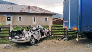 Accident înfiorător în Neamț: patru tineri au murit pe loc