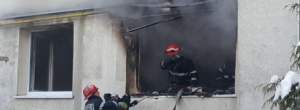 Botoșani: Una dintre femeile rănite în urma incendiului produs marți, într-un bloc din Botoșani, a murit
