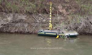 Doi cubanezi, prinși în timp ce traversau Prutul cu o barcă pneumatică pe la Golăești (VIDEO)