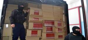 Percheziții într-un dosar de contrabandă cu țigări. Marfa era adusă din Bulgaria (VIDEO)