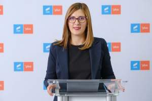Monica Berescu, deputat USR PLUS: Autoritățile nu știu cum să gestioneze spitalul modular de la Lețcani