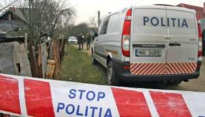 O femeie şi fiica ei de 14 ani, găsite moarte într-o casă incendiată din Botoșani. Principalul suspect este tatăl fetiței