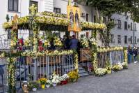 Pelerinaj la Iași: Racla cu moaștele Sfintei Cuvioase Parascheva va fi scoasă din Catedrala Mitropolitană pe 7 octombrie